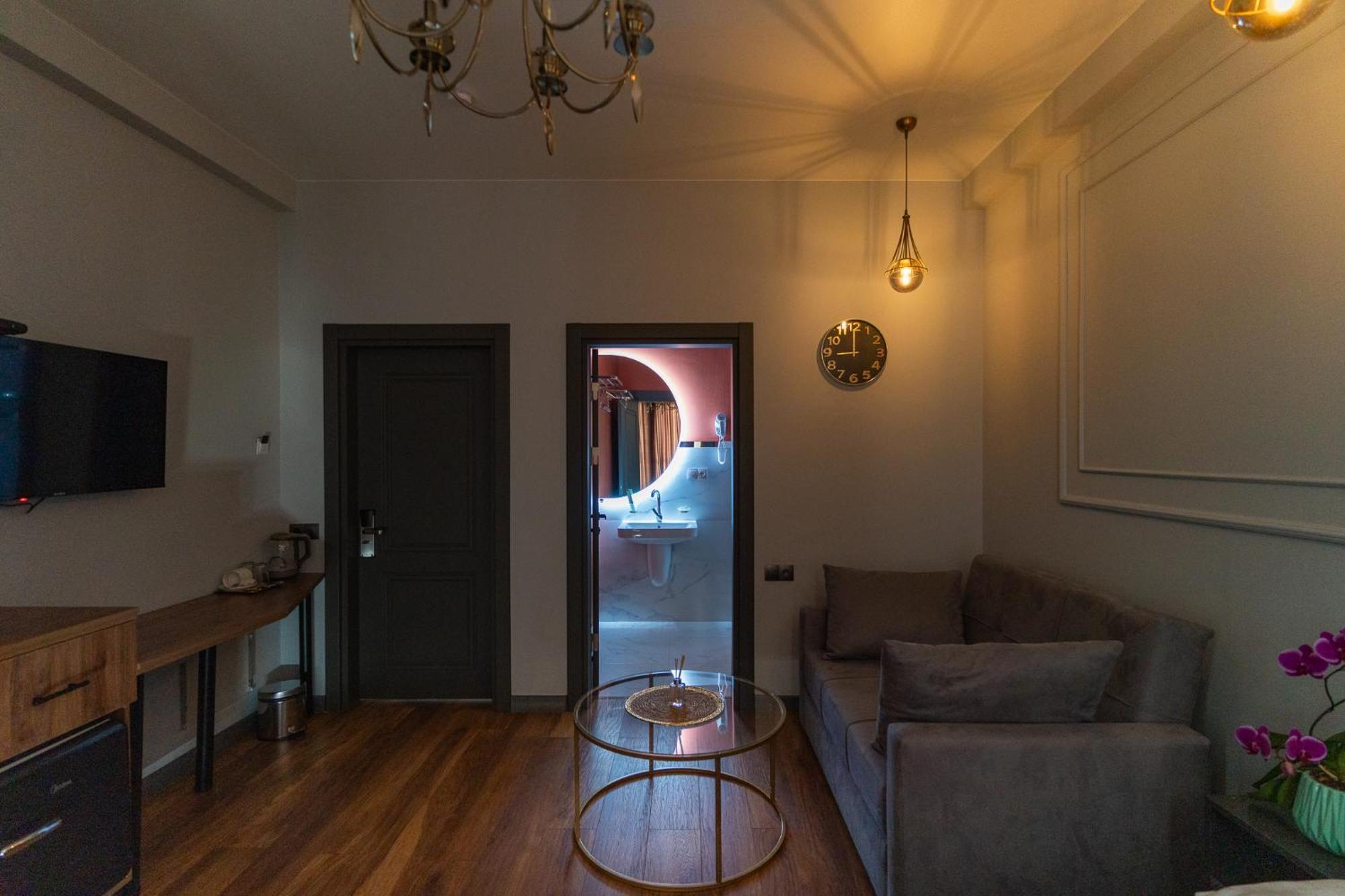 Trinity Hotel تبليسي المظهر الخارجي الصورة